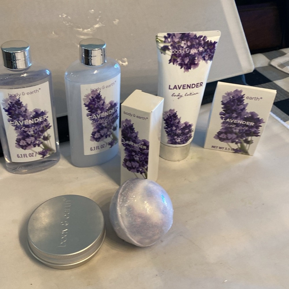 Lavender Bath Set - Picture 2 of 5